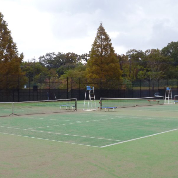 柏市柏の葉庭球場