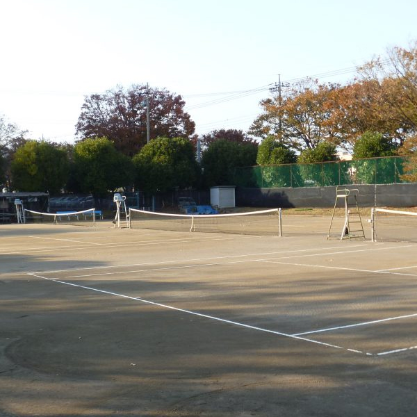 松葉第二近隣公園庭球場